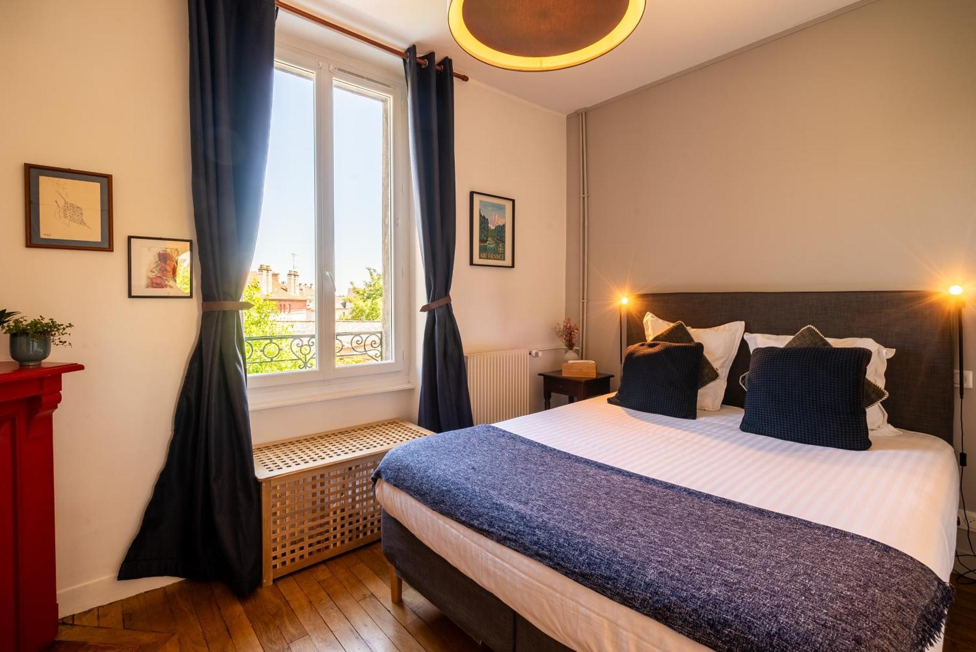 Dupain & Dubeurre Appart'Hotel - Parking En Supp 리모주 외부 사진