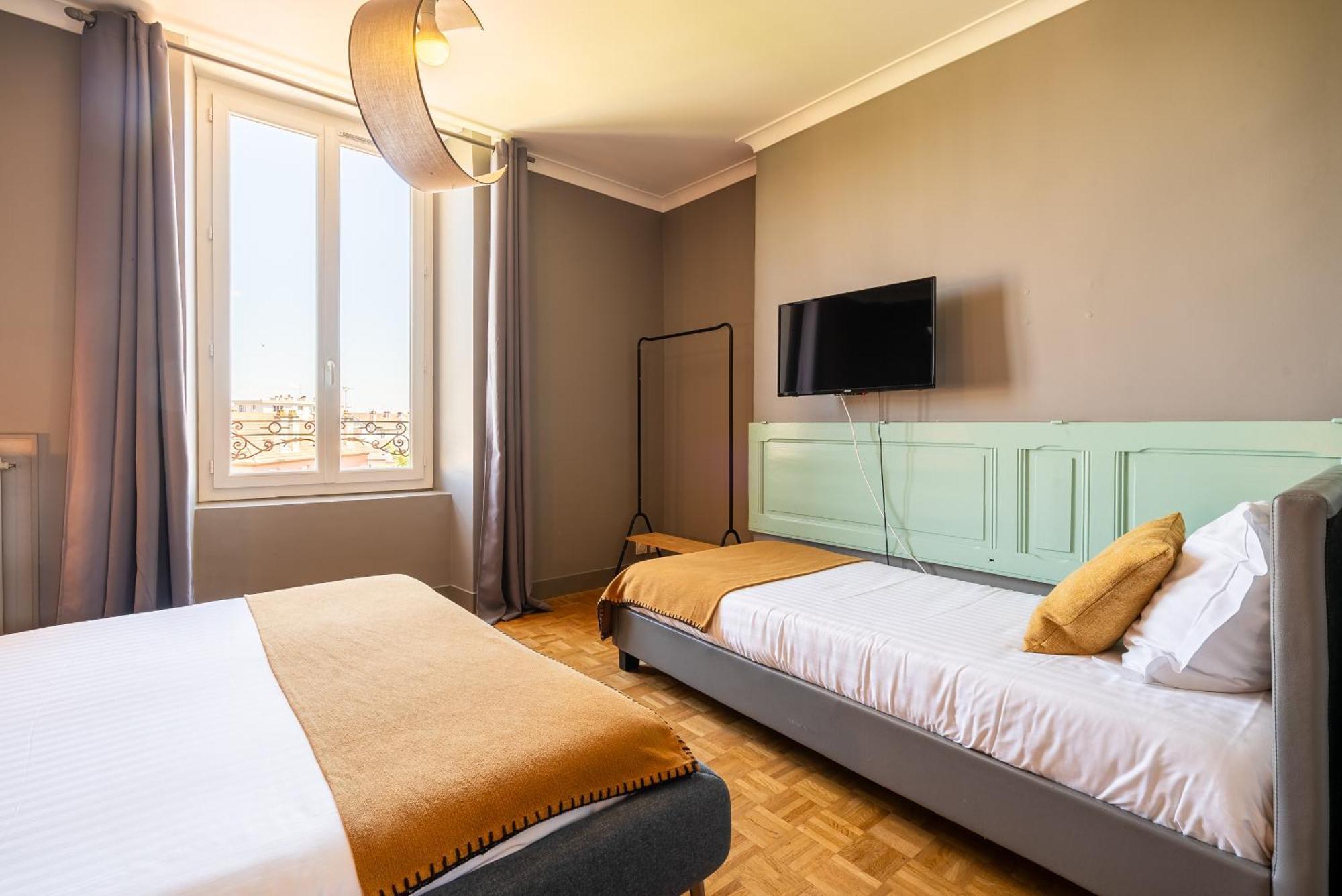 Dupain & Dubeurre Appart'Hotel - Parking En Supp 리모주 외부 사진